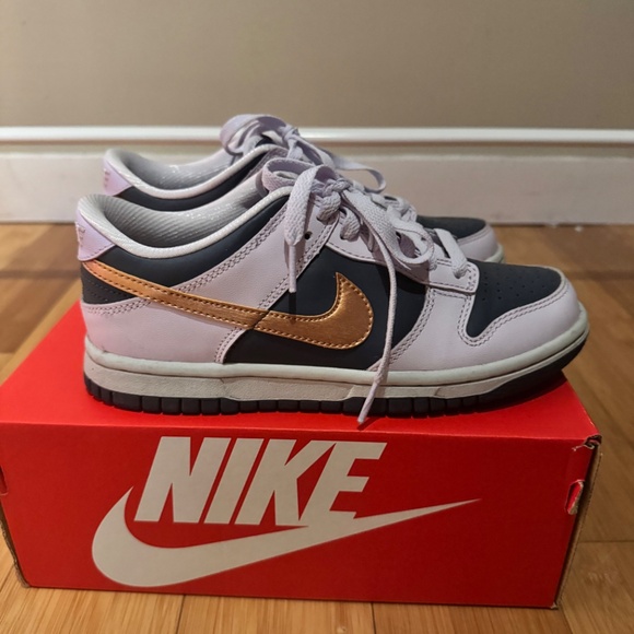 Nike Dunk Low SE (GS) Thunder Blue / Metallic Copper Size: 4.5Y (Women's 6) - Picture 3 of 4